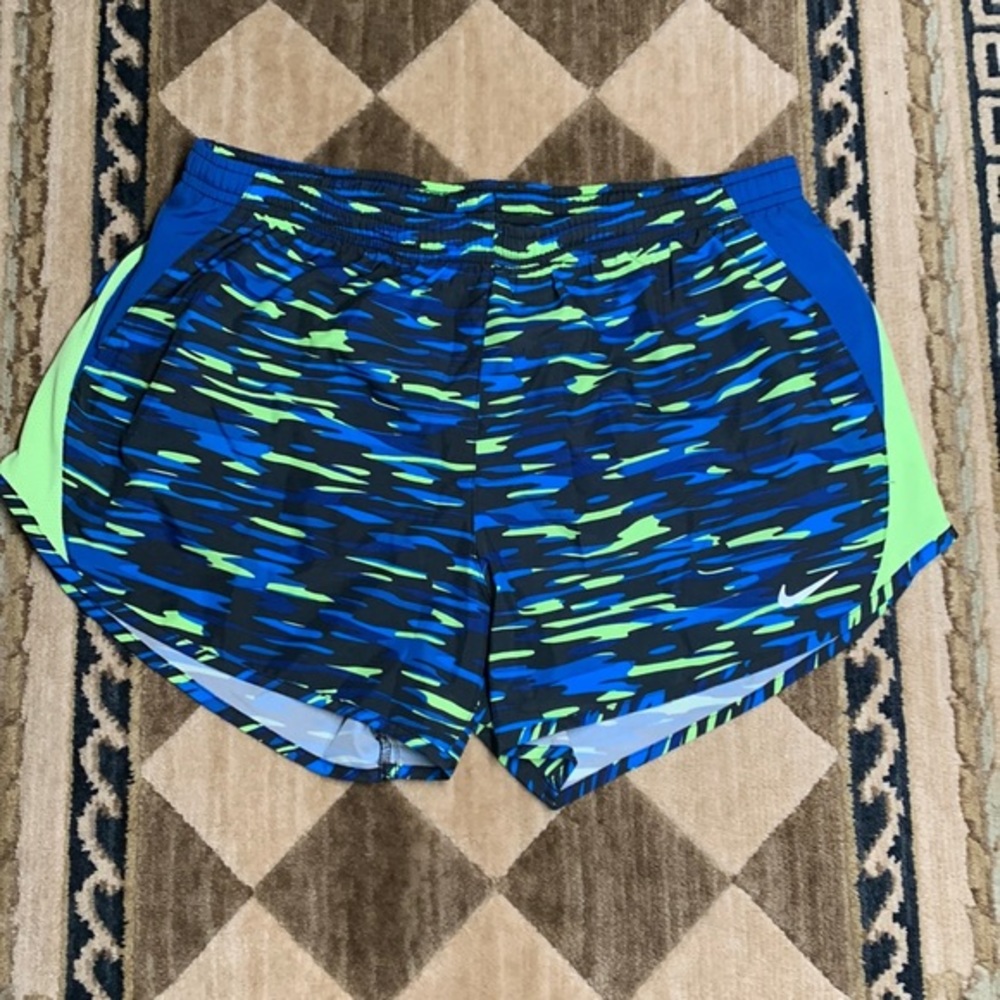 NIKE running DriFit shorts